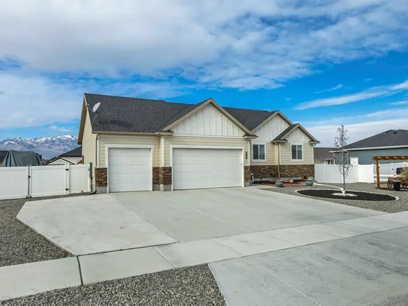 230 S Jodi Ln, Grantsville, UT 84029