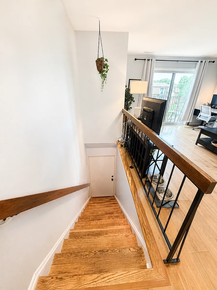 Building Photo - 506 N Oaks Blvd #506