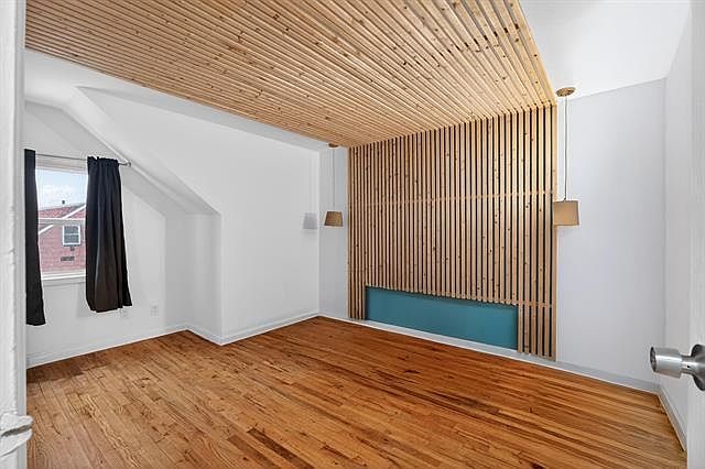1st image of 16 Crossgate Rd #2