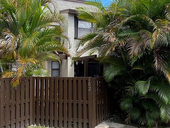 4th image of 9990 NW 9th Street Cir APT 102