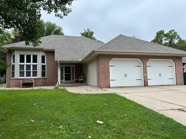 940 Tuva Rd SE, Cokato, MN 55321