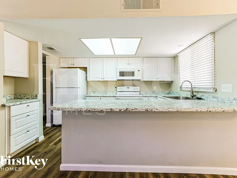 171 W Jasper Dr — Photo 8