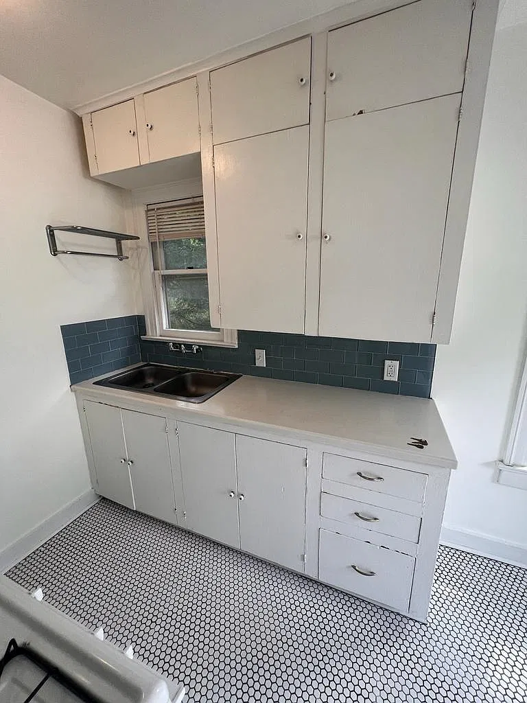 1 bed, 1.0 bath, 525 sqft, $1,695 — Photo 2