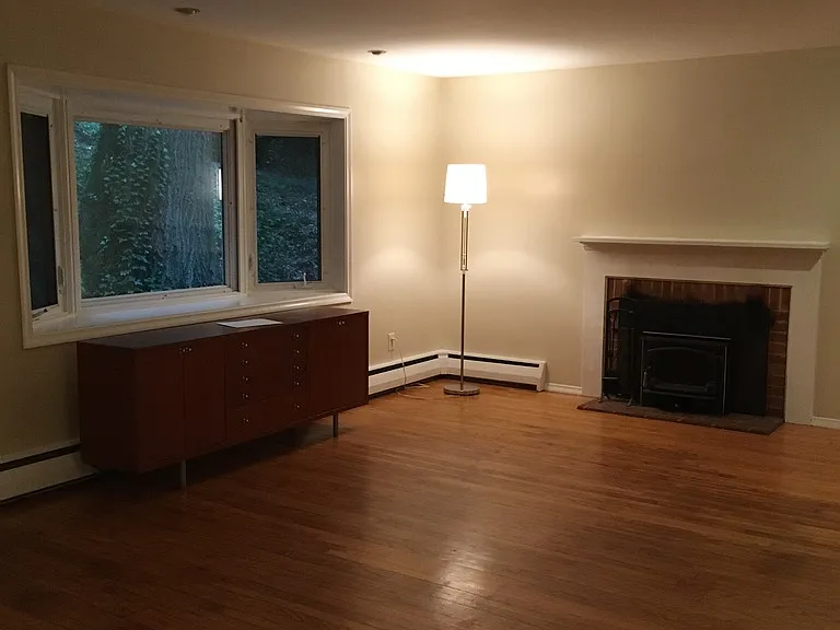 7 Wooded Ln — Photo 2