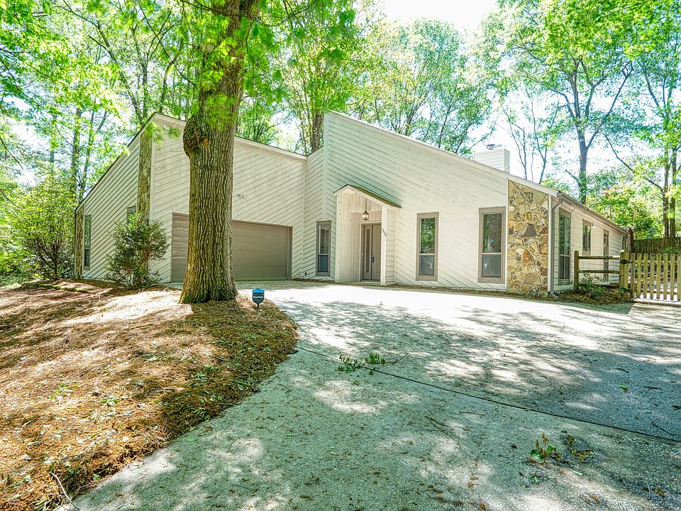 1st image of 1366 Springwood Dr NW