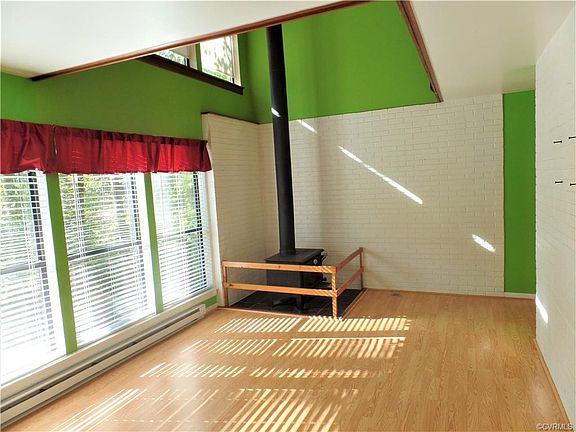 2nd image of 720 Lemoine Ln