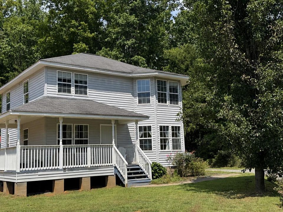 1st image of 95 Oakwood Dr