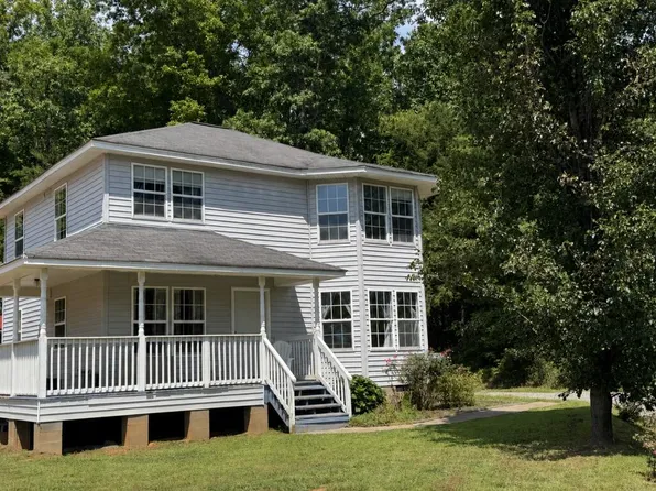 95 Oakwood Dr, Bryson City, NC 28713