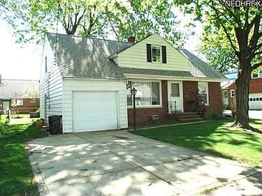 1st image of 239 E 242nd St