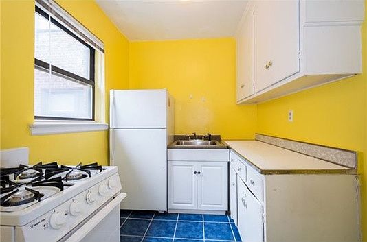 1st image of 55 Ehrbar Ave #3P