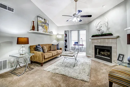 Harbor Pointe Photo 1