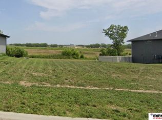 9110 S 32nd St, Lincoln, NE 68516