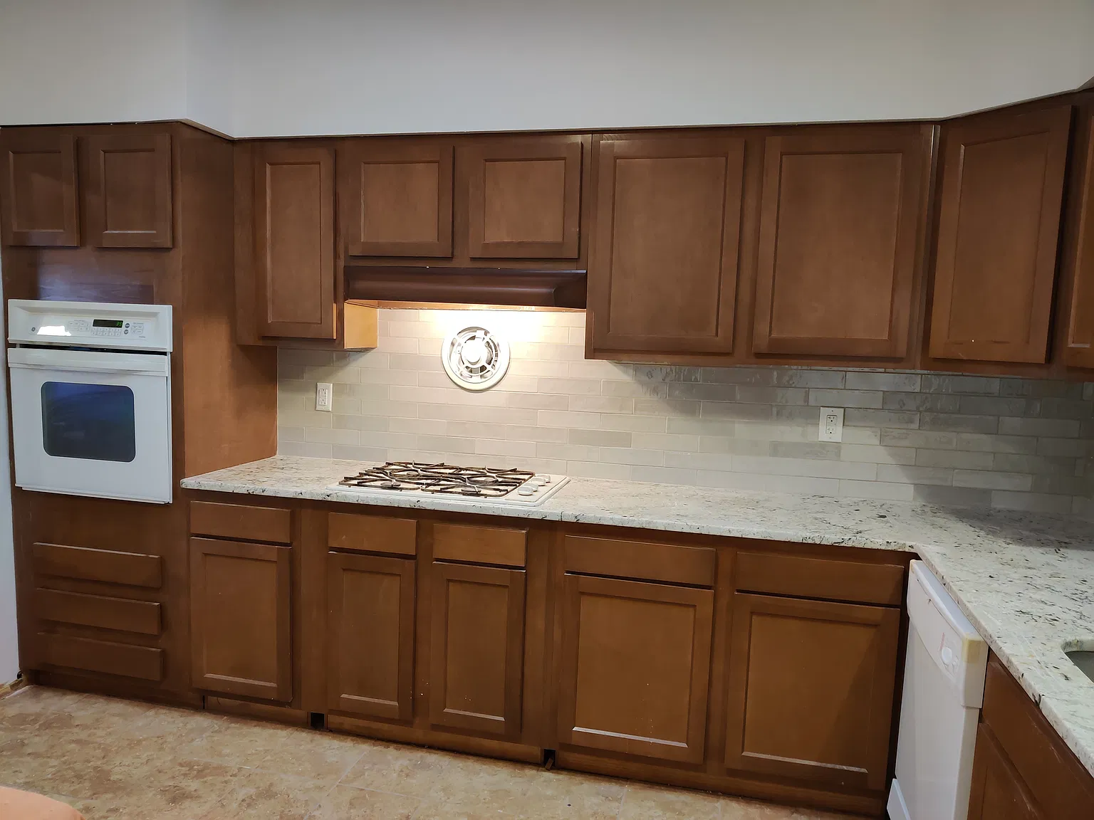 5 bed, 1568 sqft, $2,500 — Photo 2