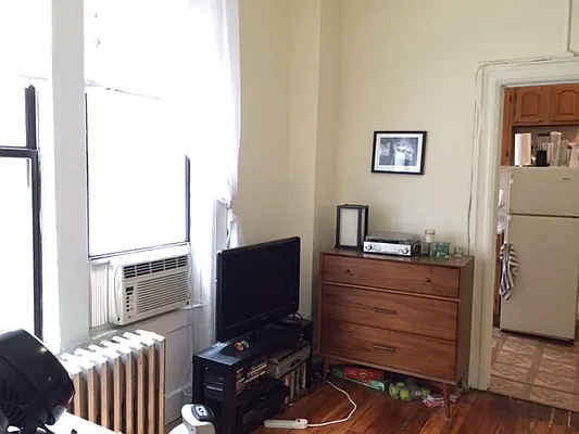 Rented by Bedford 6 Real Estate | media 16