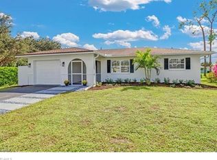 250 Willowick Dr, Naples, FL 34110