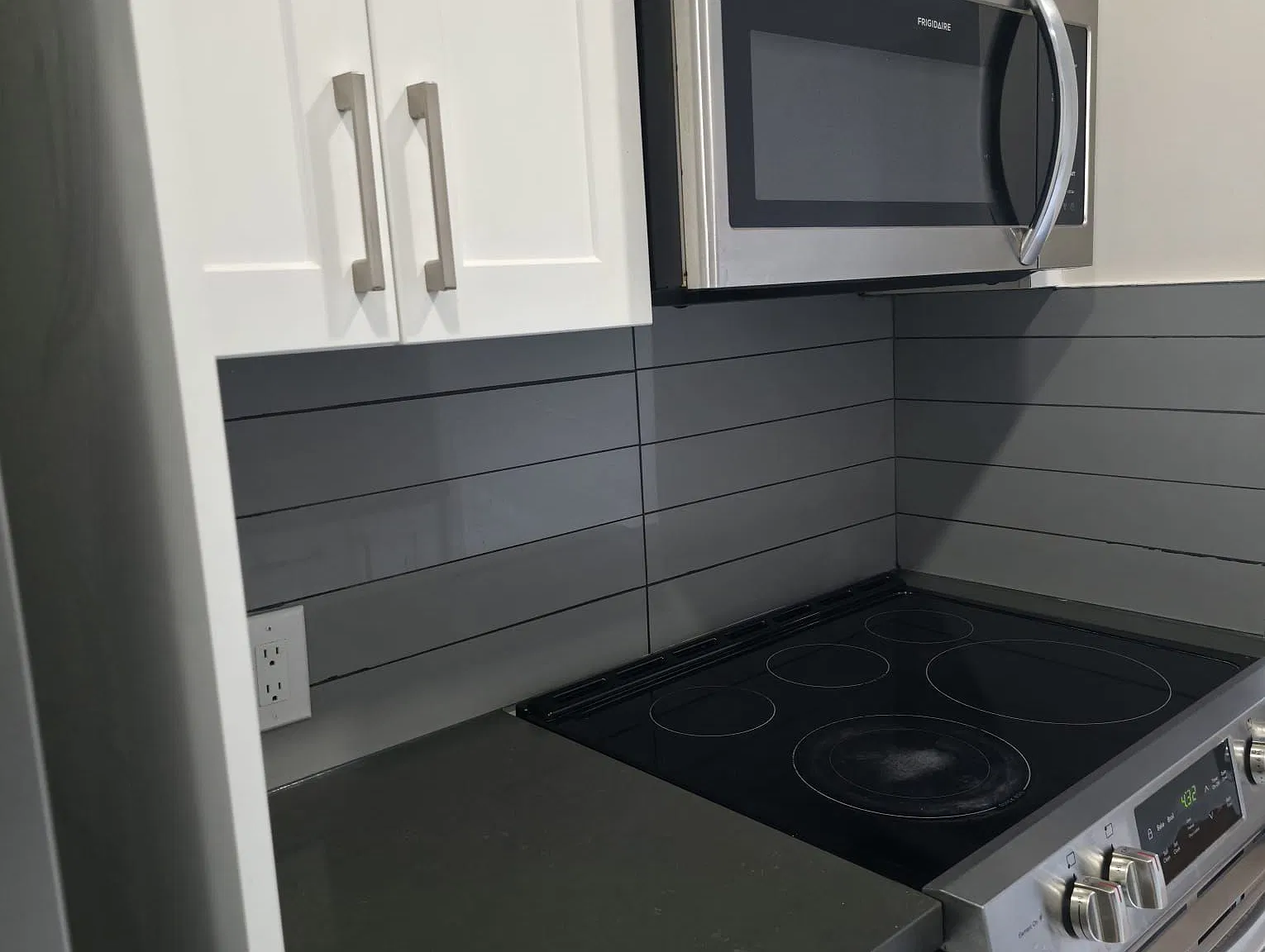 1 bed, $1,949 — Photo 3