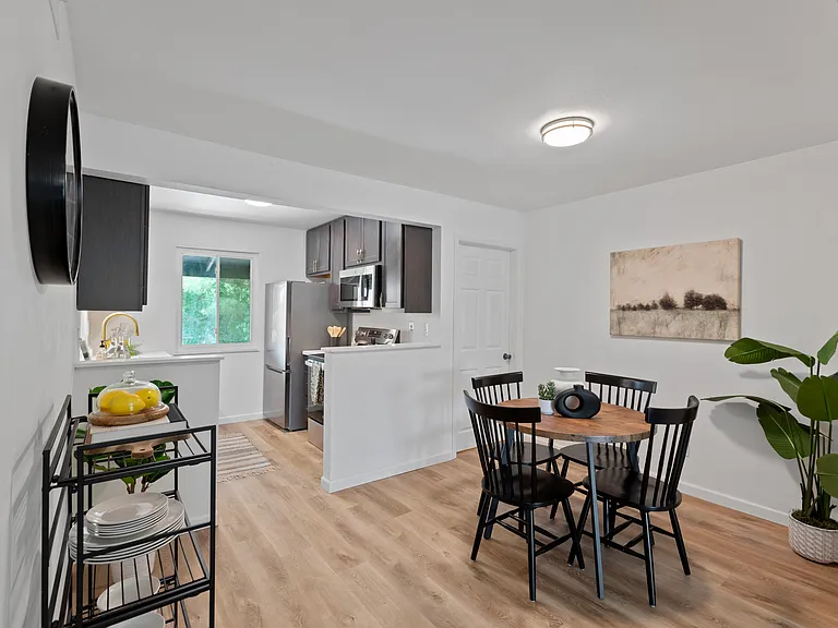 1733 Gascony Parc Dr #1733 — Photo 4