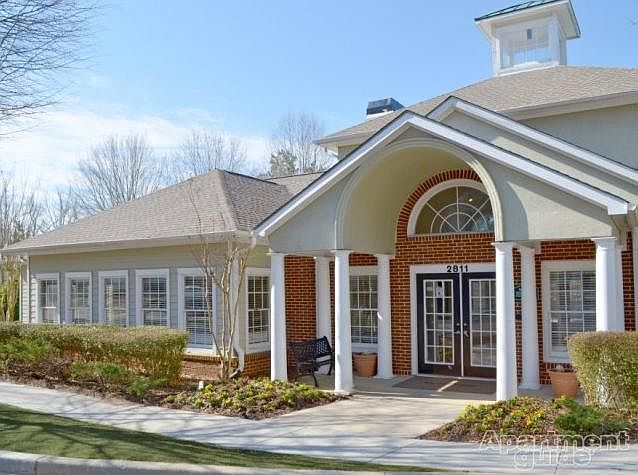 1st image of 321 Keswick Village Ct NE