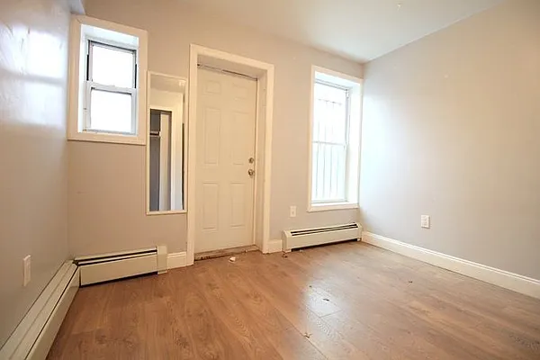 Rented by Elite NY Holdings | media 19