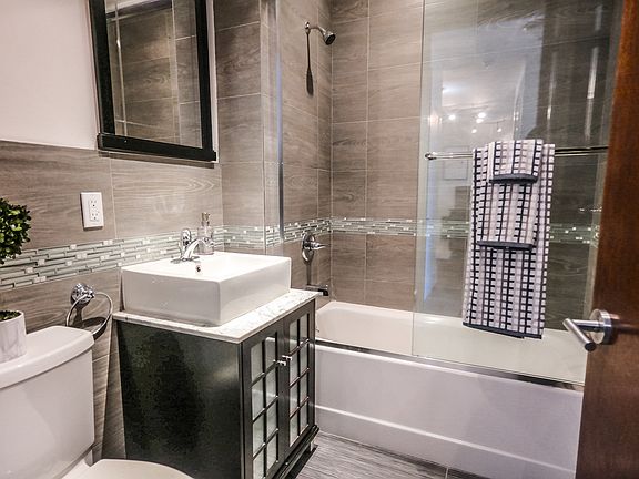 5th image of 303 Stanhope St #D2c