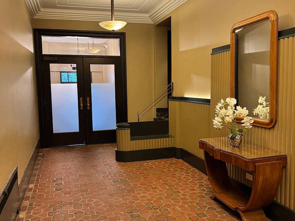 1st image of 22 Grove St APT 1F