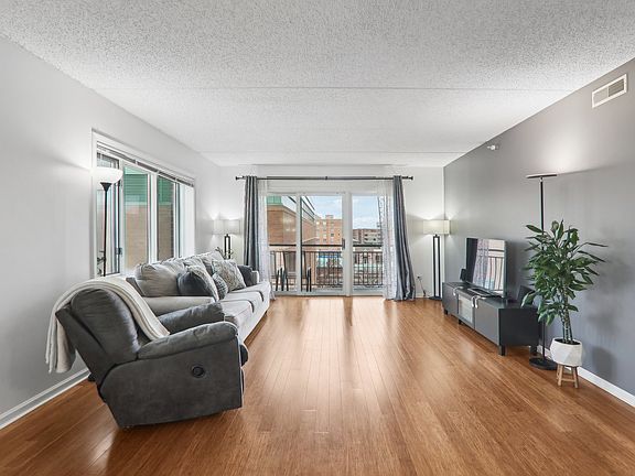 4th image of 750 Pearson St APT 508