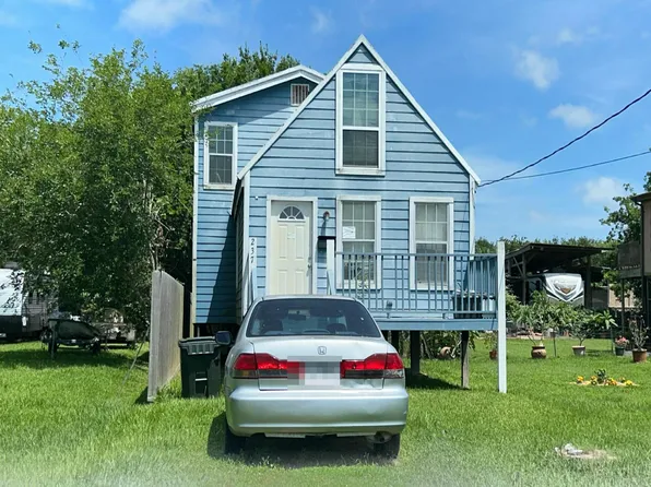 237 7th St, San Leon, TX 77539