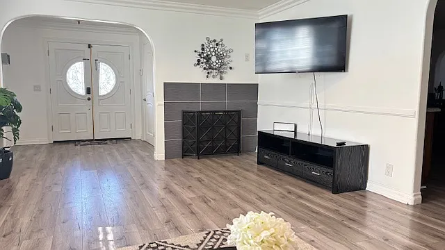 4880 Bruges Ave — Photo 5