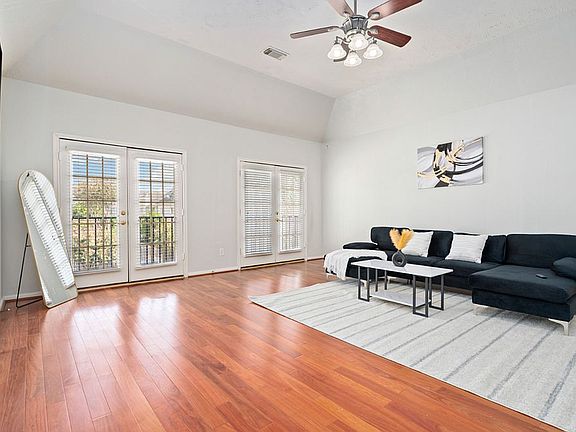 2nd image of 11219 Royce Palms Dr