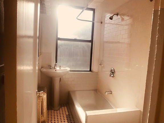 5th image of 629 W 173rd St APT 9E