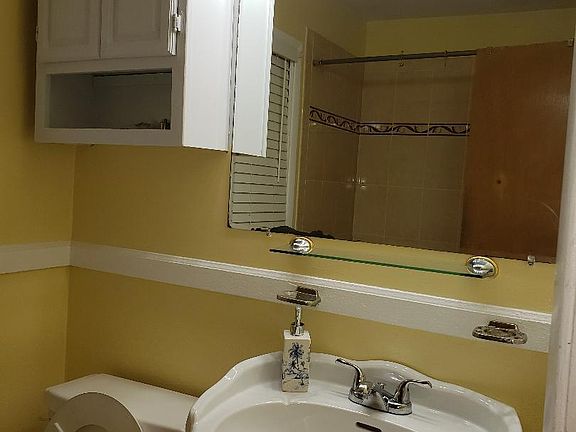 Upstairs Bathroom