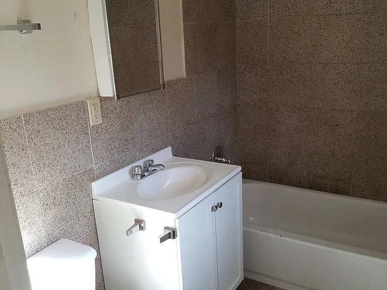 5142 Walnut Ln — Photo 8