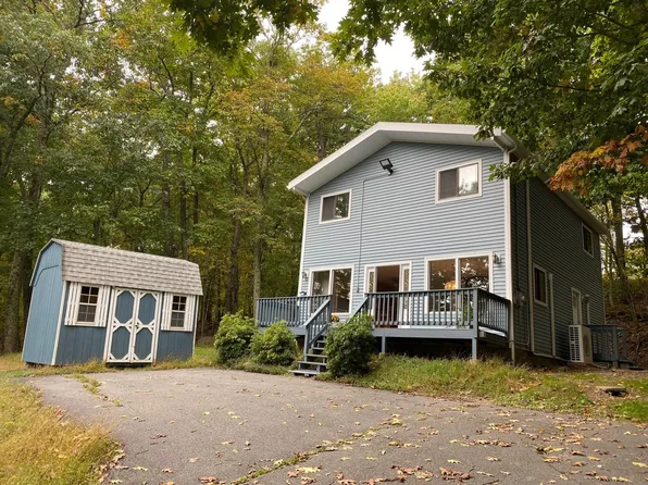 137 Sunset Dr, Milford, PA 18337