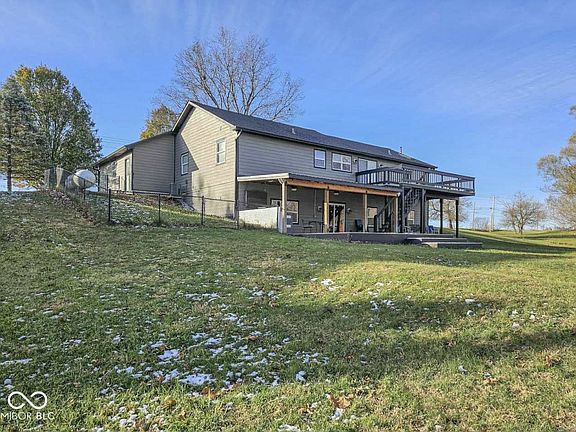 4th image of 2812 E County Road 100 N