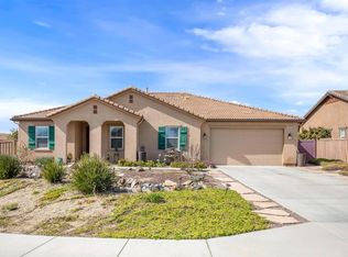 2073 James Gaynor St, Fallbrook, CA 92028