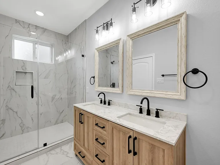 14833 Spica Ct — Photo 31