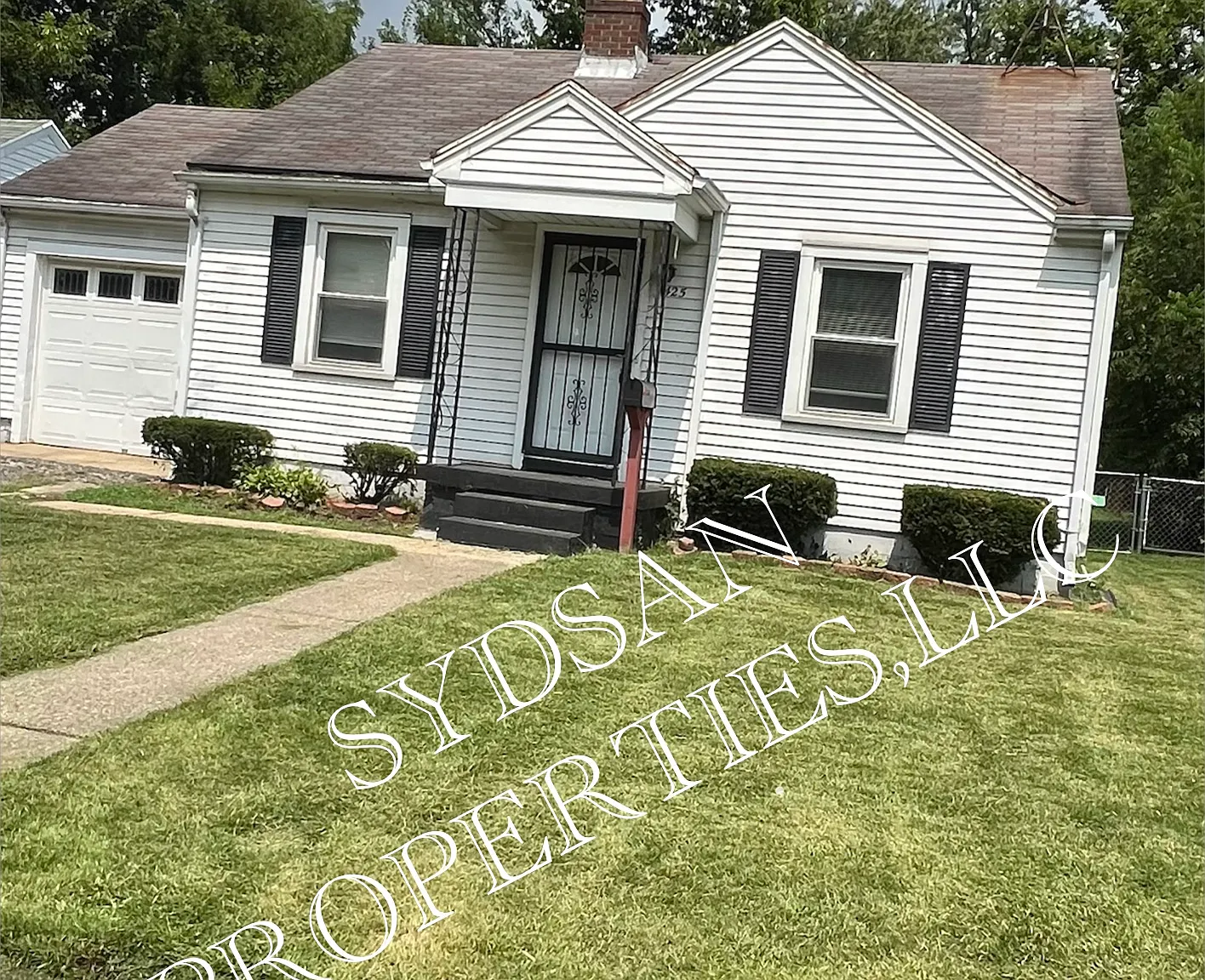 4425 Saint James Ave — Photo 1