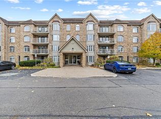 Oaklands Green, Burlington, ON L7T 4M1