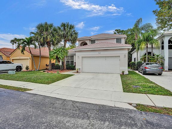 3rd image of 7661 Belmonte Boulevard