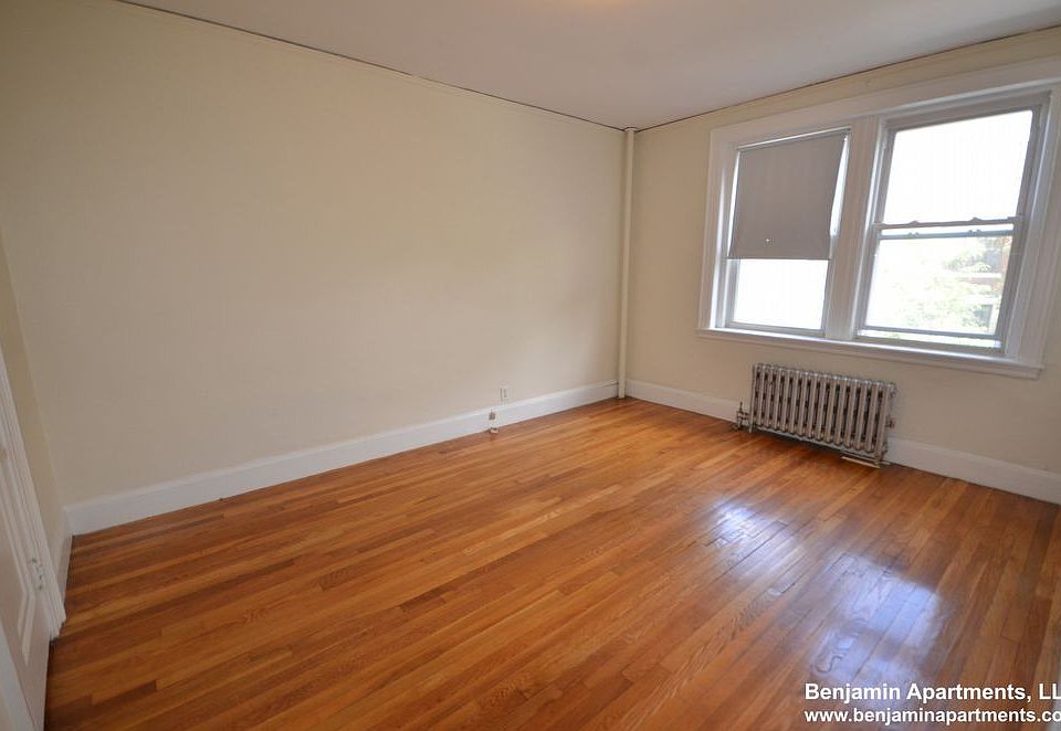2nd image of 2045 Commonwealth Ave Unit 23I