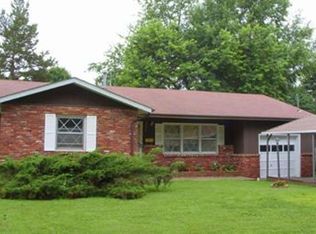 1334 E Cozy St, Springfield, MO 65804