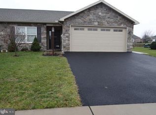 254 Matthew Dr, Chambersburg, PA 17201