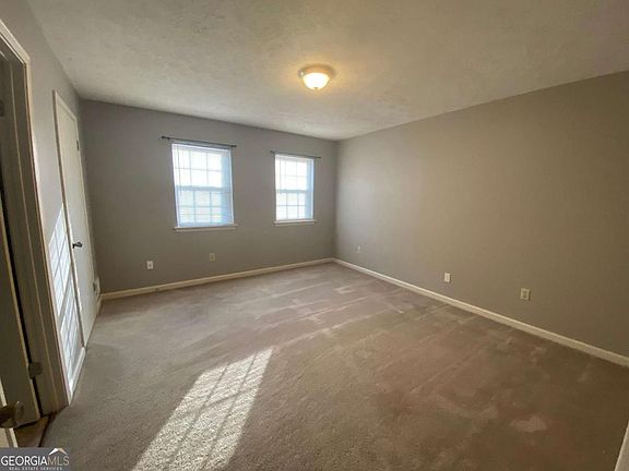 5th image of 110 Chalfont Dr APT 6
