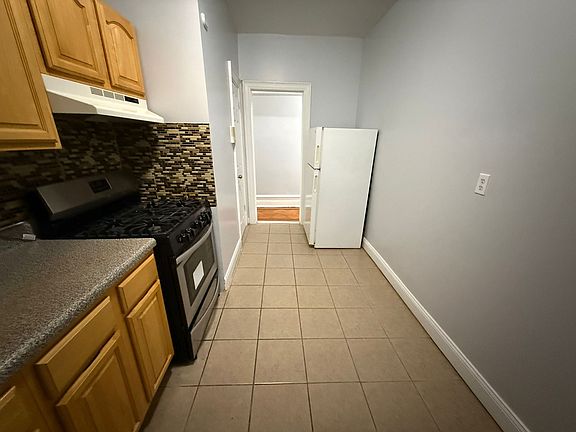2nd image of 68 Glenwood Ave #42E