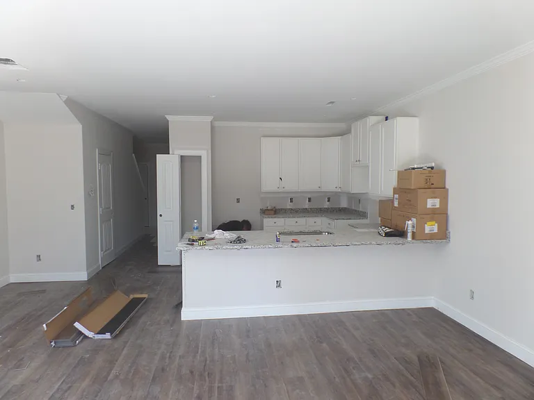 6910 Eddy Point Ln — Photo 5