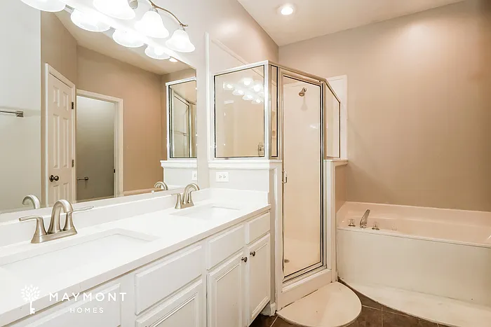 8441 Shady Elm Dr — Photo 12