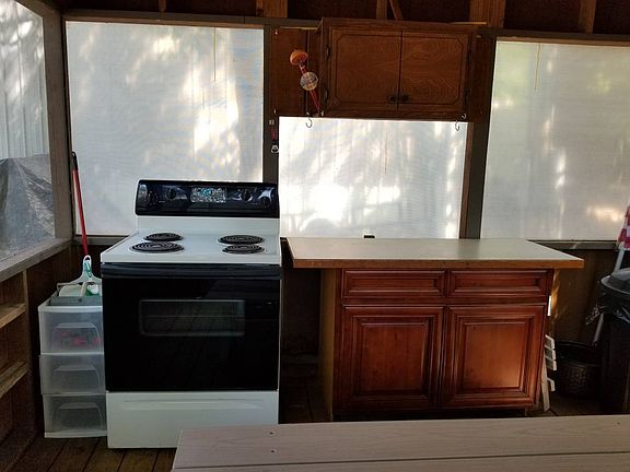 Full size oven w/ cabinets