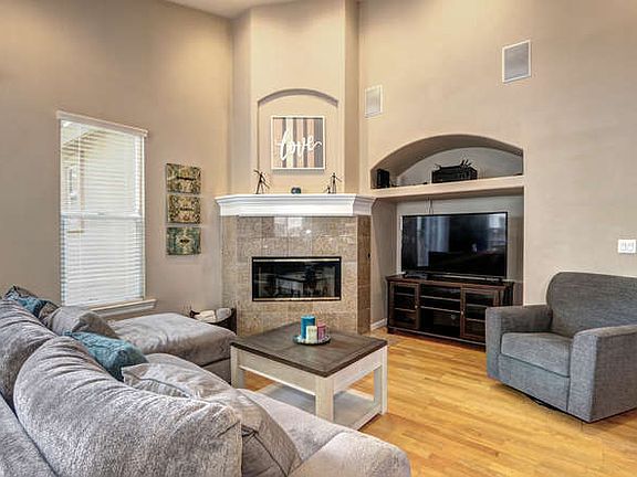 4th image of 969 Portside Cir