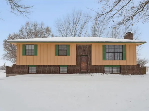 13021 222nd St, Linwood, KS 66052