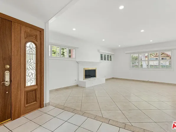 7377 W 88th St, Los Angeles, CA 90045